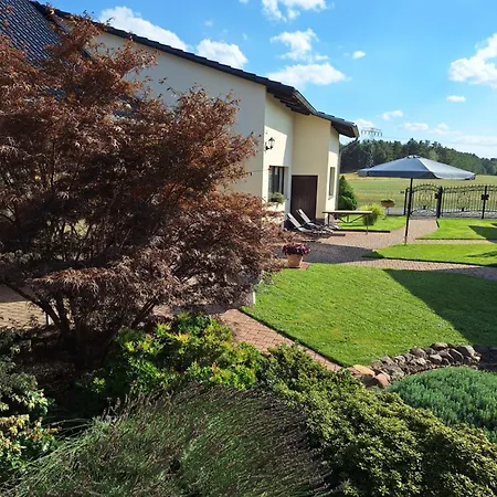 Haus Am Waldrand בית נופש וטשאו